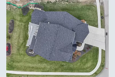 703 Ivy, Cranberry Township, PA 16066 - Photo 2