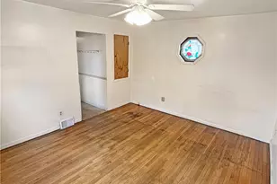 1701 Indiana Ave, Monaca, PA 15061 - Photo 6