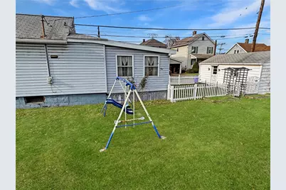 1701 Indiana Ave, Monaca, PA 15061 - Photo 4