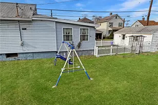 1701 Indiana Ave, Monaca, PA 15061 - Photo 4