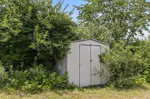 205 Veneze Dr, Robinson Twp, PA 15205 - Photo 32