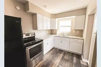 330 12th Ave, New Brighton, PA 15066 - Photo 4