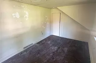 344 Smithfield St, Union Township, PA 16101 - Photo 8