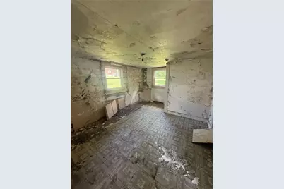 344 Smithfield St, Union Township, PA 16101 - Photo 14