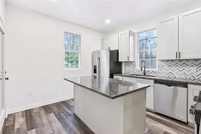 686 Filmore Rd, Pittsburgh, PA 15221 - Photo 10