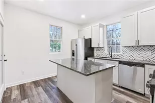 686 Filmore Rd, Pittsburgh, PA 15221 - Photo 10
