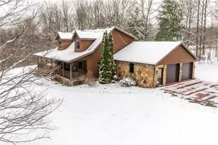 17 Farm Ln, Stewart Twp, PA 15470 - Photo 2