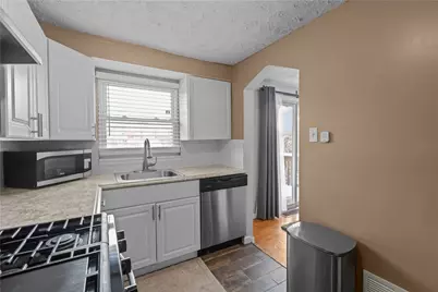 2845 Glendale Ave, Pittsburgh, PA 15227 - Photo 12