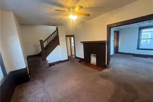 637 Memorial Dr, Pittsburgh, PA 15068 - Photo 4