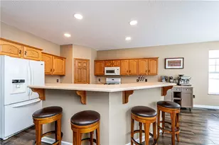 6028 Triple Crown Cir, Hempfield Township, PA 15601 - Photo 16