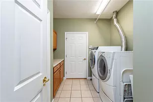 6028 Triple Crown Cir, Hempfield Township, PA 15601 - Photo 36