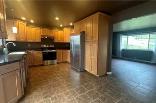 225 Larson Blvd, Rostraver, PA 15012 - Photo 14