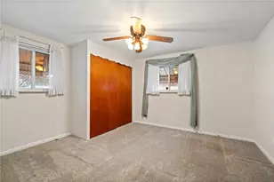 1375 Edgewood Dr, West Homestead, PA 15120 - Photo 10