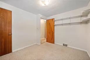 1375 Edgewood Dr, West Homestead, PA 15120 - Photo 12