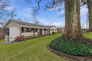 85 Marwood Dr, Pittsburgh, PA 15241 - Photo 2