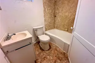 900 Vankirk St, Clairton, PA 15025 - Photo 8