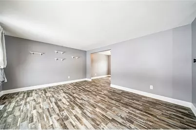 123 Penn Crest Dr, White Oak, PA 15131 - Photo 12