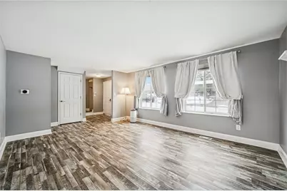 123 Penn Crest Dr, White Oak, PA 15131 - Photo 10