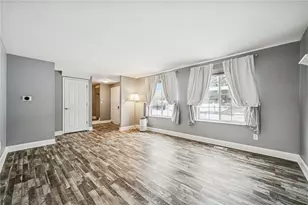 123 Penncrest Dr, White Oak, PA 15131 - Photo 10