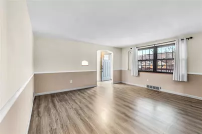 25 Carol Dr, Collier Township, PA 15106 - Photo 6