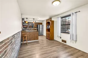 25 Carol Dr, Collier Township, PA 15106 - Photo 14