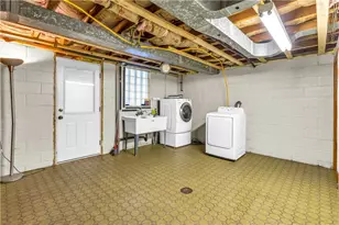 25 Carol Dr, Collier Township, PA 15106 - Photo 24