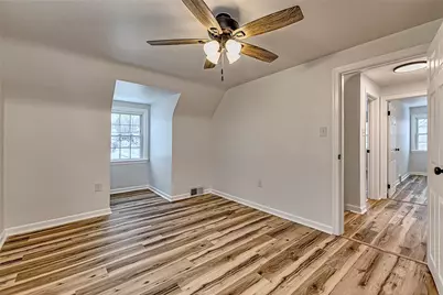 24 S 6th St, Youngwood, PA 15697 - Photo 20