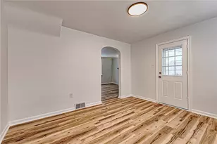 24 S 6th St, Youngwood, PA 15697 - Photo 10