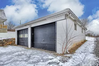 24 S 6th St, Youngwood, PA 15697 - Photo 40