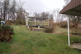 1019 Arlington Ave, Jeannette, PA 15644 - Photo 4