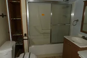 1019 Arlington Ave, Jeannette, PA 15644 - Photo 8