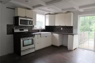 931 Mapletown, Greensboro, PA 15338 - Photo 6