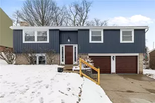 108 Mifflin Hills Dr, West Mifflin, PA 15122 - Photo 1