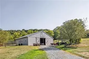 369 Maple Ln, Peters Township, PA 15317 - Photo 1