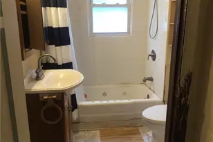 1953 Shadyside Dr, Hermitage, PA 16148 - Photo 8