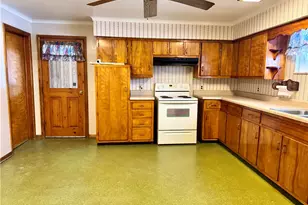 260 Simon Dr, Summit Township, PA 16002 - Photo 14