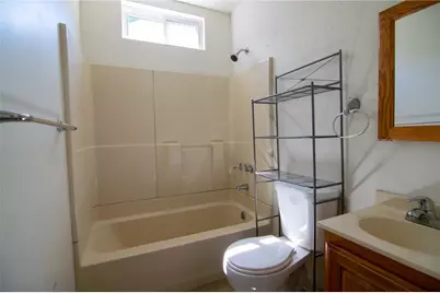 238 Fleet St, Braddock, PA 15104 - Photo 6