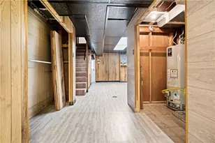 707 Clark Ave, Jeannette, PA 15644 - Photo 26