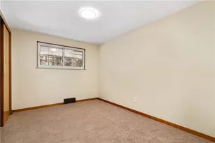 707 Clark Ave, Jeannette, PA 15644 - Photo 16