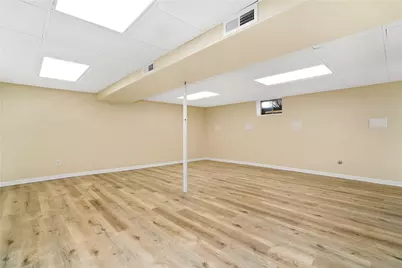 707 Clark Ave, Jeannette, PA 15644 - Photo 22