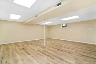 707 Clark Ave, Jeannette, PA 15644 - Photo 22