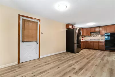 707 Clark Ave, Jeannette, PA 15644 - Photo 12