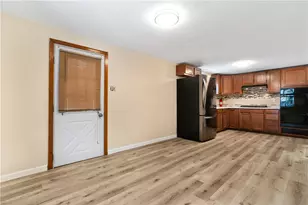 707 Clark Ave, Jeannette, PA 15644 - Photo 12