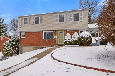 5704 Willow Terrace Dr, Bethel Park, PA 15102 - Photo 2