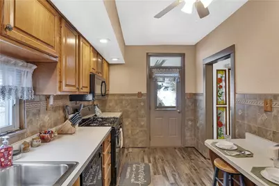 2353 E Beckert Ave, Pittsburgh, PA 15212 - Photo 10