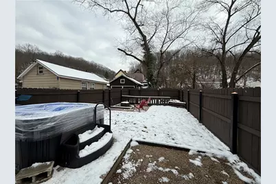 1155 Wall Ave, Pitcairn, PA 15140 - Photo 16