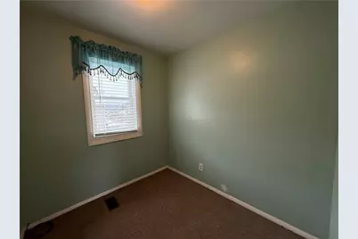 1155 Wall Ave, Pitcairn, PA 15140 - Photo 12