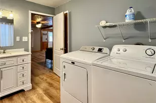 237 Mason St, Cranberry Twp, PA 16374 - Photo 24