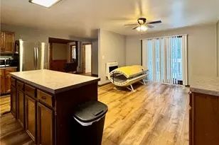 237 Mason St, Cranberry Twp, PA 16374 - Photo 16