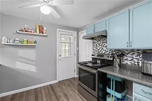 1157 Cloverfield Dr, Pittsburgh, PA 15227 - Photo 28